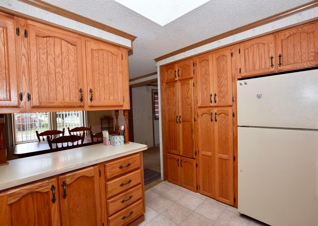 3200 Smeltzer Road, Unit 100 Marion, OH 43302 - Photo 14 of 29 Kitchen