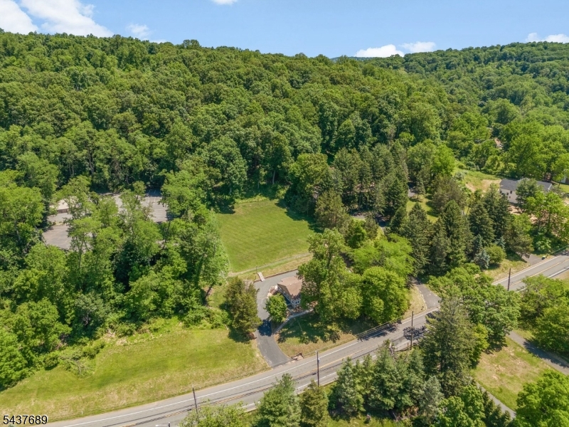 1813 Washington Valley Road Bridgewater, NJ 08836 - Photo 43 of 45