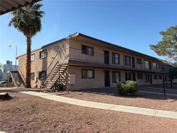 $950 | 555 South Royal Crest Circle, Unit 9, Las Vegas, NV 89169