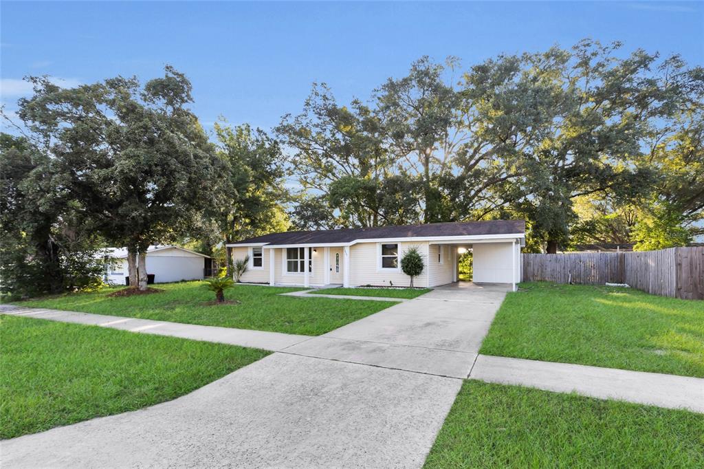 14721 Southwest 35th Terrace Road Ocala, FL 34473 - Photo 1 of 37