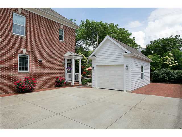 2124 Tremont Road Columbus, OH 43221 - Photo 22 of 25