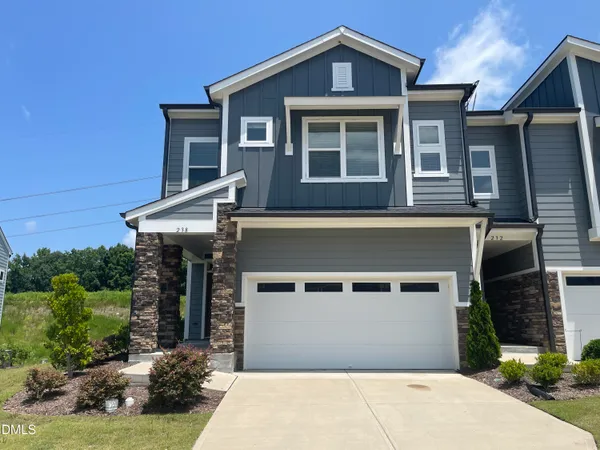 $2,950 | 238 Deardom Way, Chapel Hill, NC 27516