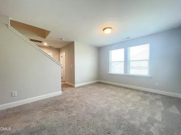 $2,950 | 238 Deardom Way, Chapel Hill, NC 27516