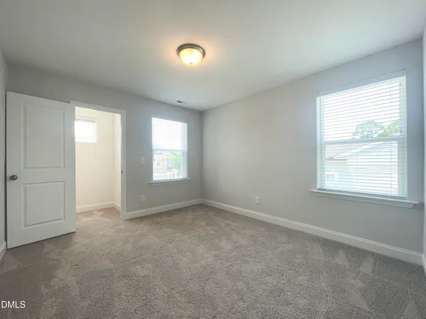 $2,950 | 238 Deardom Way, Chapel Hill, NC 27516