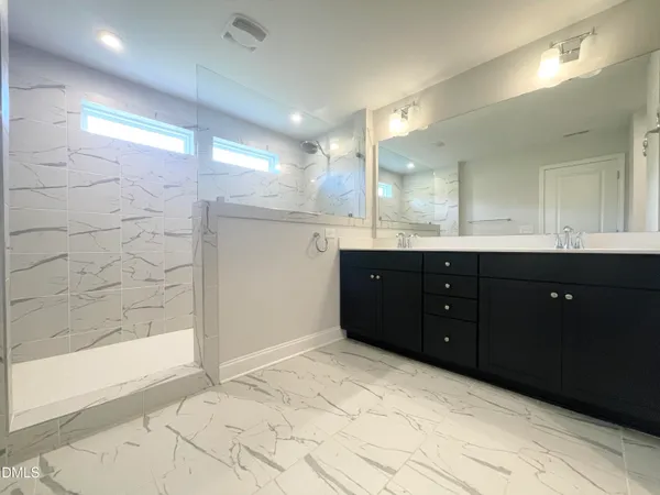 $2,950 | 238 Deardom Way, Chapel Hill, NC 27516