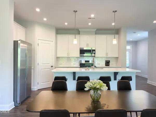 $2,950 | 238 Deardom Way, Chapel Hill, NC 27516