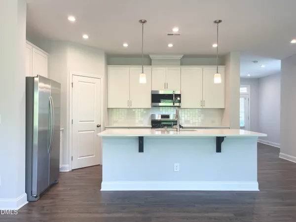 $2,950 | 238 Deardom Way, Chapel Hill, NC 27516