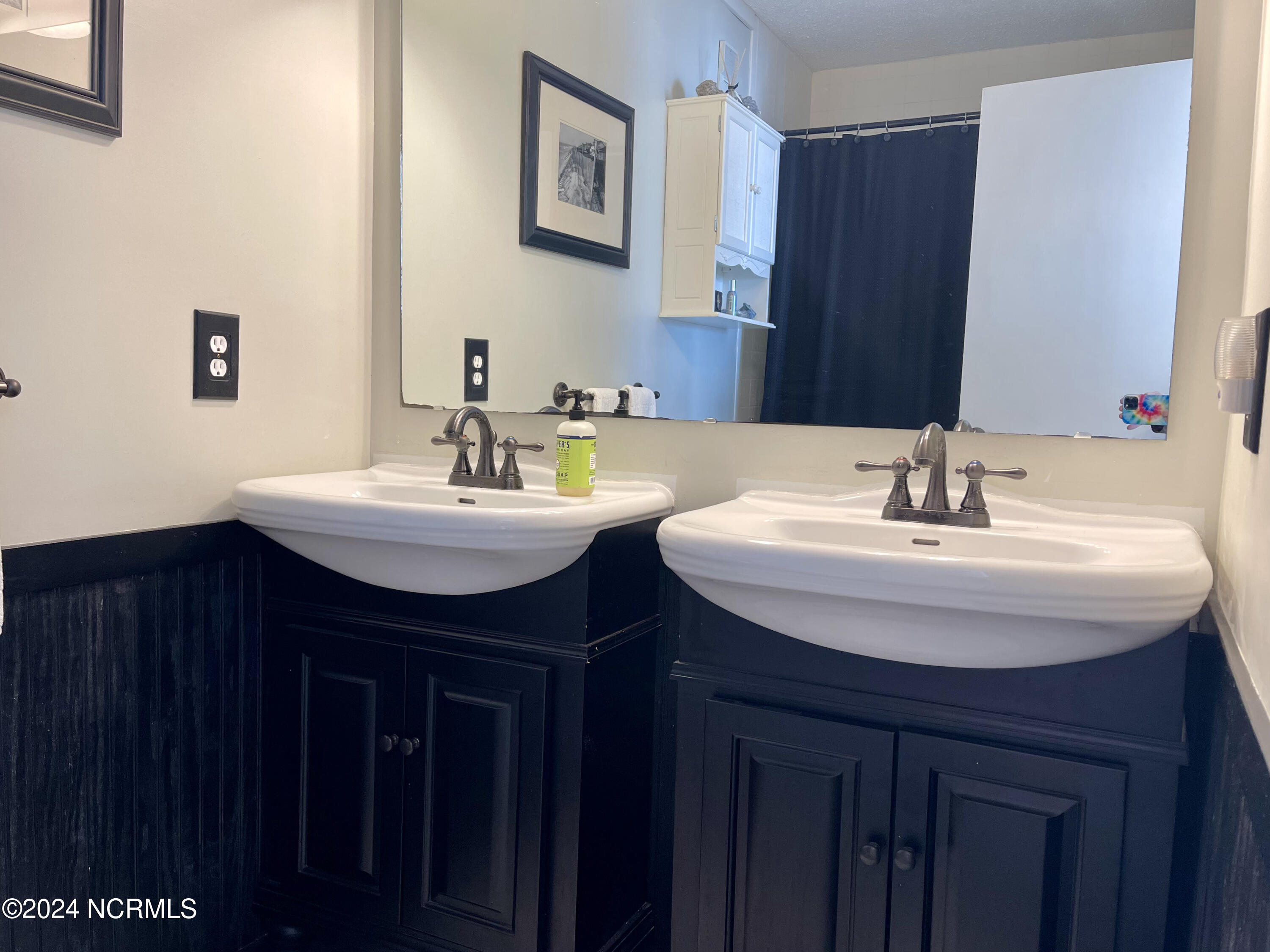 650 Salter Path Road, Unit 308 Pine Knoll Shores, NC 28512 - Photo 9 of 41 Principal Bath