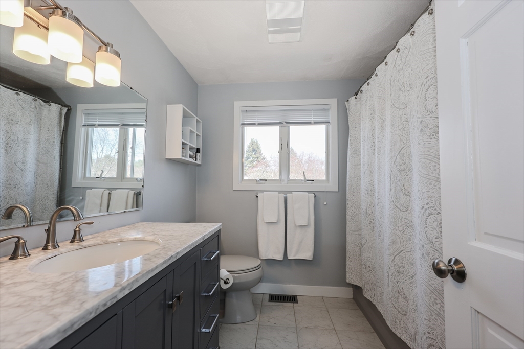 2 Natalie Road Chelmsford, MA 01824 - Photo 13 of 40