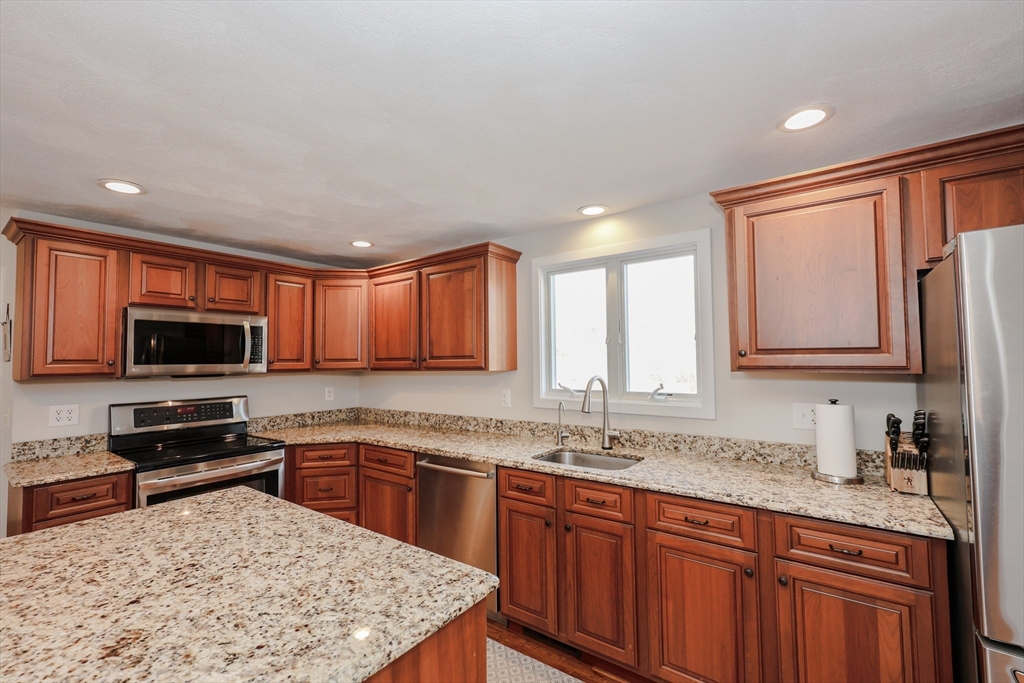 2 Natalie Road Chelmsford, MA 01824 - Photo 2 of 40