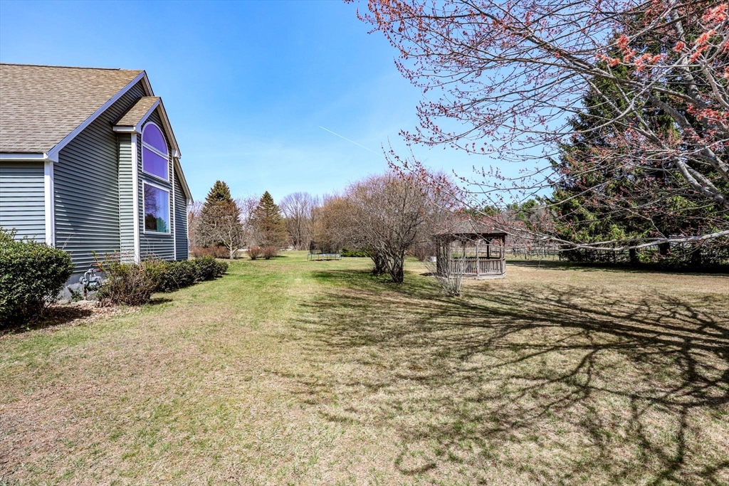 2 Natalie Road Chelmsford, MA 01824 - Photo 31 of 40