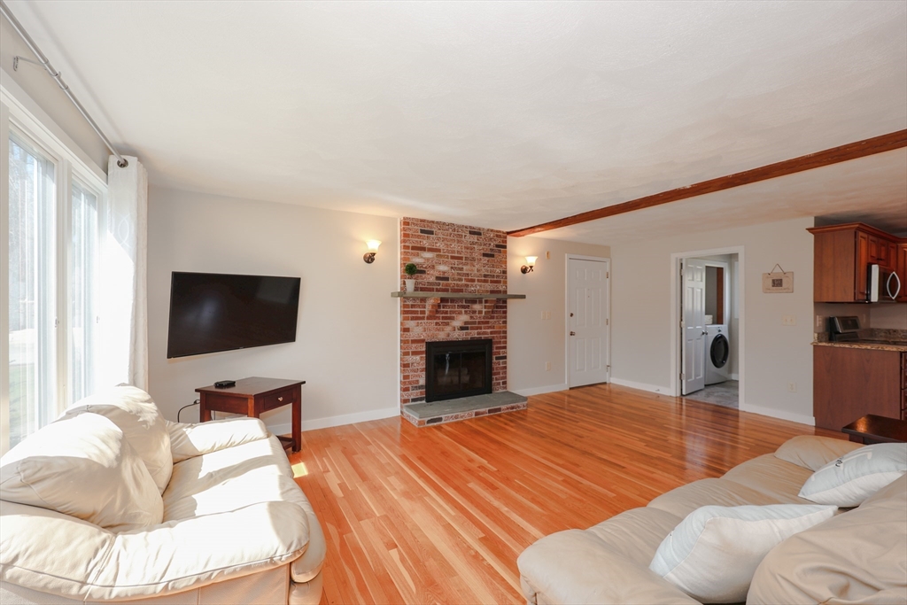 2 Natalie Road Chelmsford, MA 01824 - Photo 5 of 40