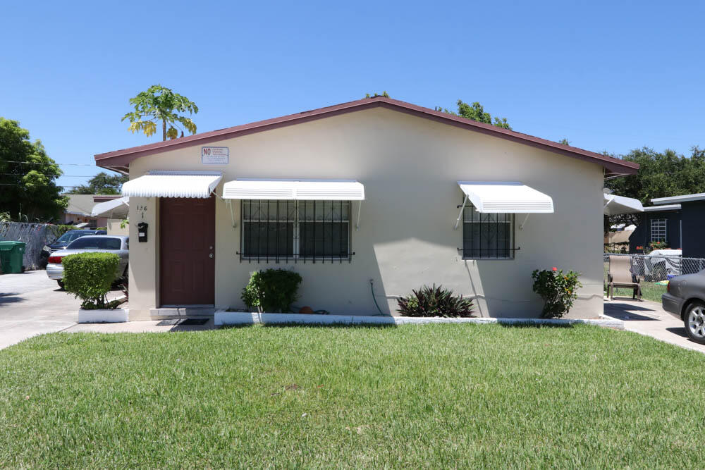 25 West 34th Street Riviera Beach, FL 33404 - Photo 12 of 19 W 34_136_2