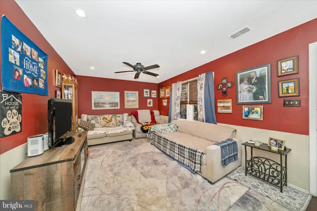 $275,000 | 136 West Orndorff Drive, Brunswick, MD 21716