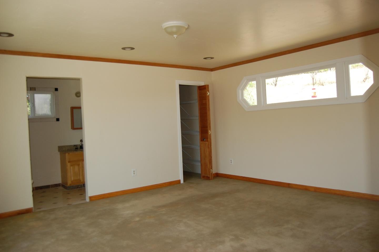18250 Murphy Hill Road Aromas, CA 95004 - Photo 7 of 16 Gallery Image 7