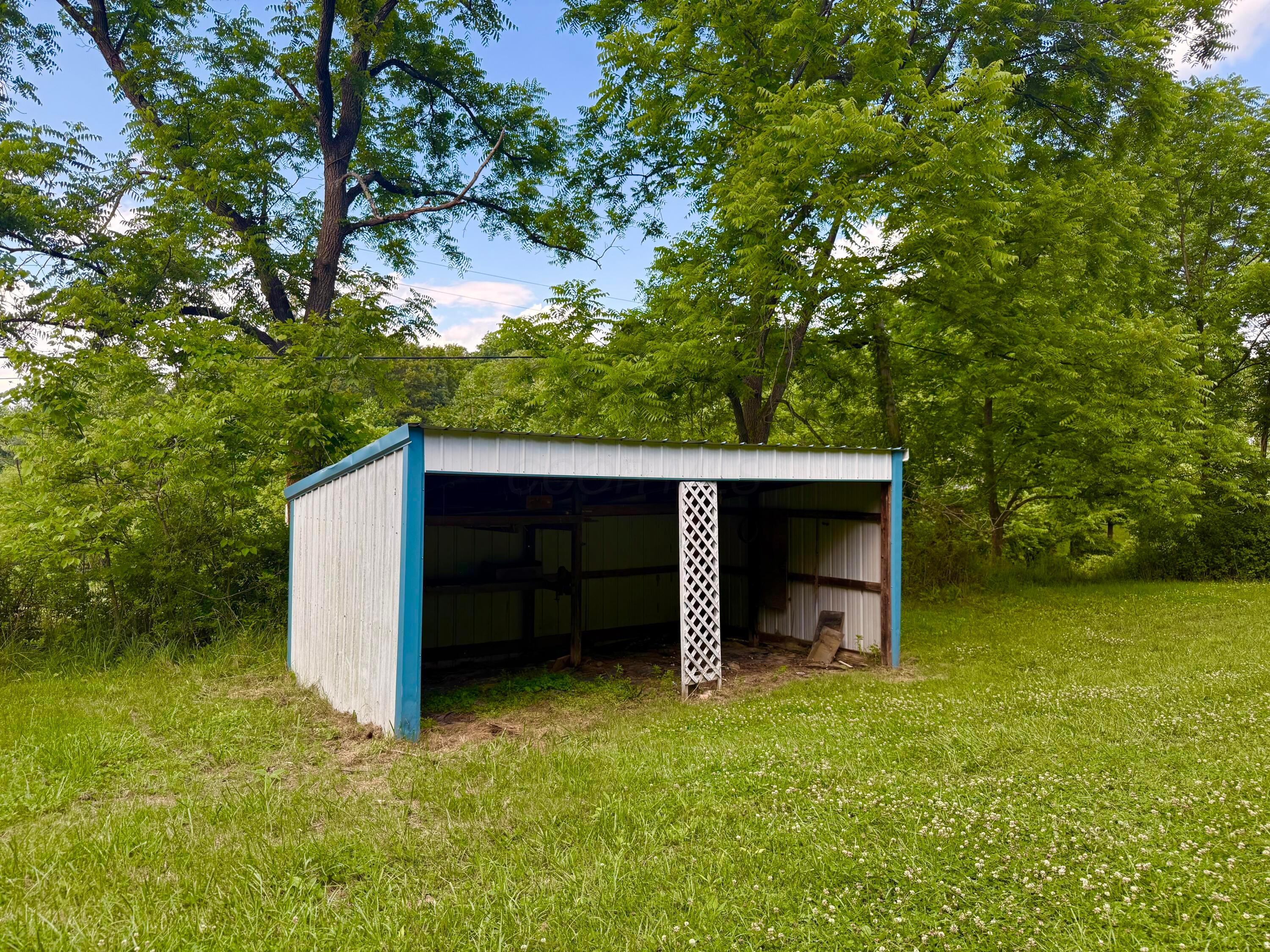 33309 Keller Road Logan, OH 43138 - Photo 7 of 51