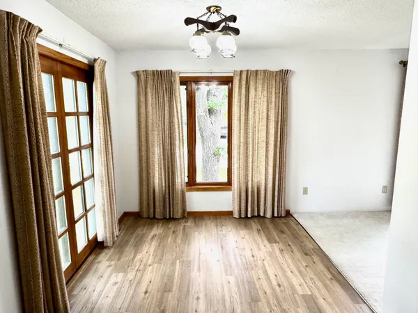 $239,900 | 302 5th Street Southeast, Roseau, MN 56751