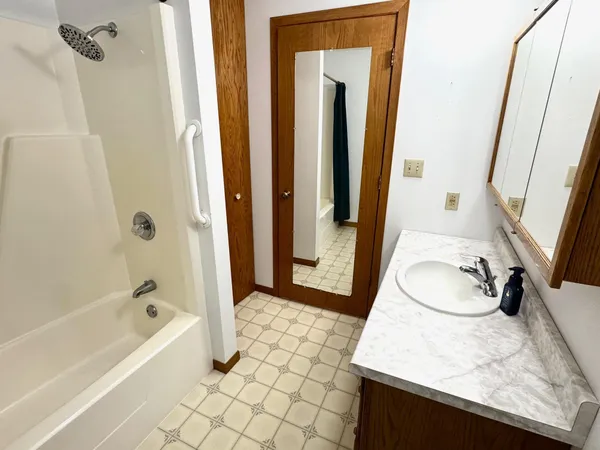 $239,900 | 302 5th Street Southeast, Roseau, MN 56751