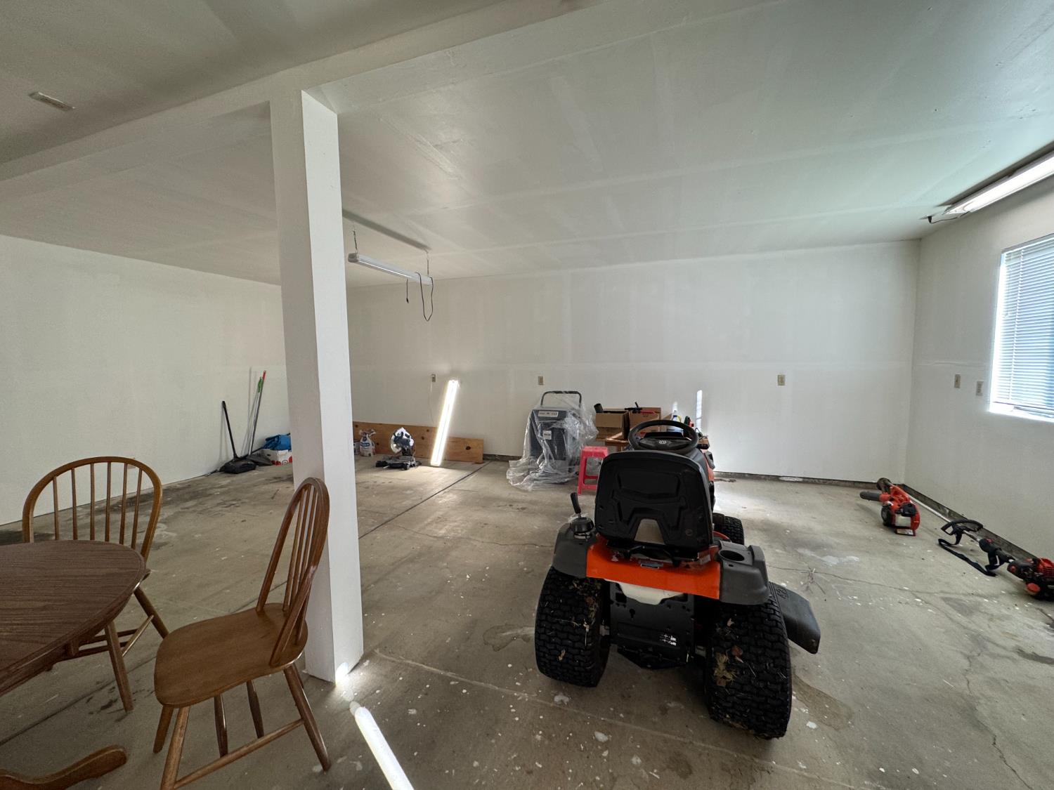 1420 Mt Ida Road Oroville, CA 95966 - Photo 28 of 37 a bedroom with a bed and window