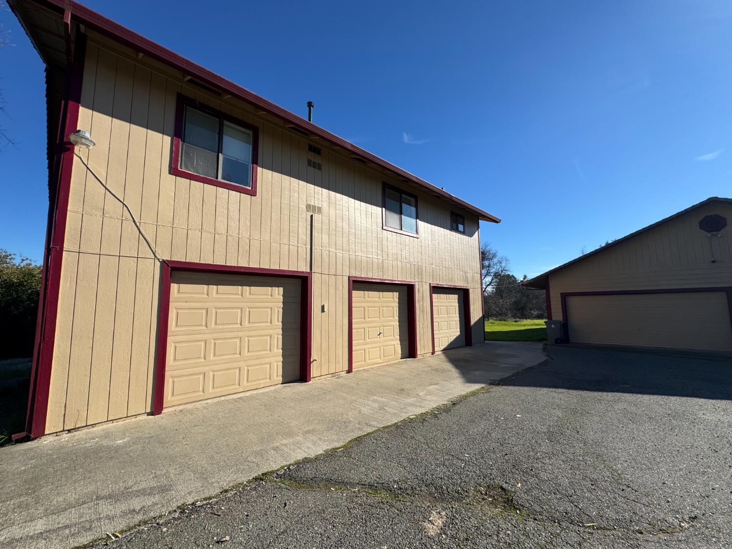 1420 Mt Ida Road Oroville, CA 95966 - Photo 29 of 37 a front view of a house with a yard
