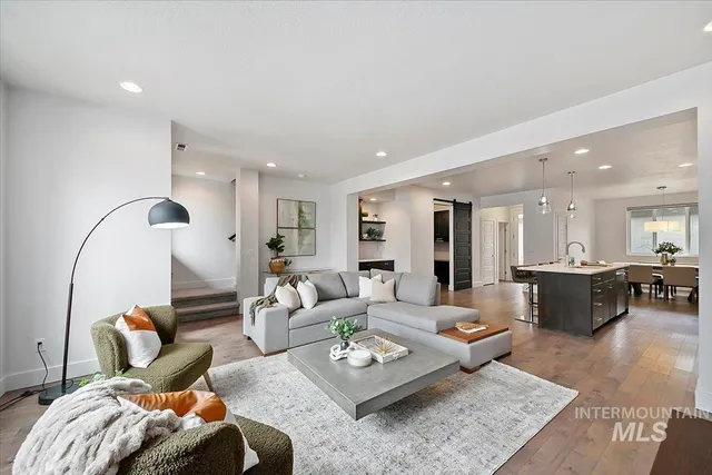 $3,750 | 3714 East Parkcenter Boulevard, Boise, ID 83716