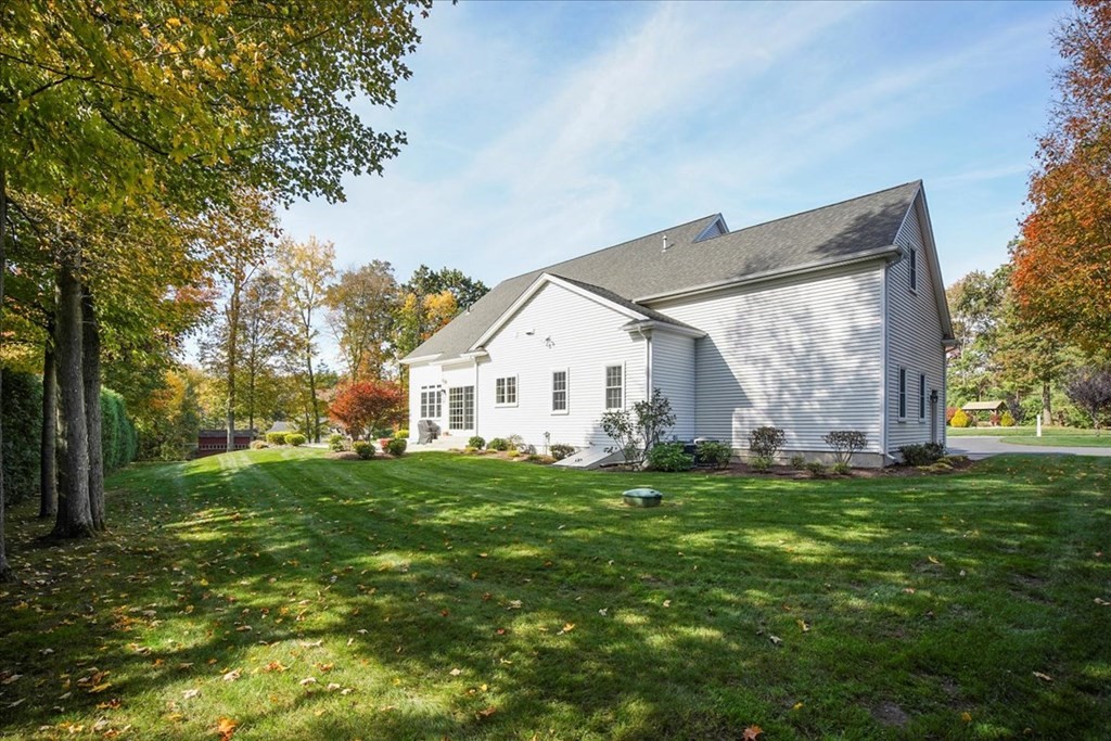 10 Ramona's Way East Longmeadow, MA 01028 - Photo 38 of 42 Gallery Image 38