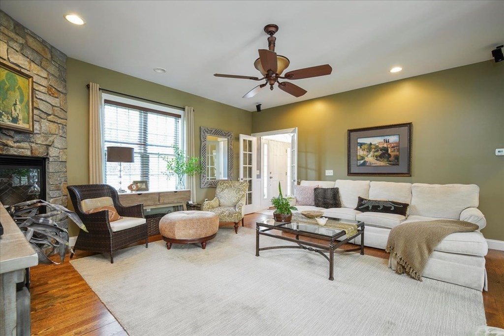 10 Ramona's Way East Longmeadow, MA 01028 - Photo 5 of 42 Gallery Image 5