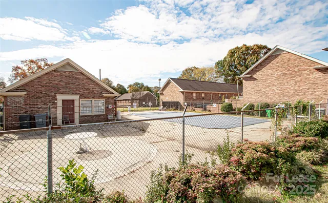 $1,500 | 6260 Old Pineville Road, Unit B, Charlotte, NC 28217