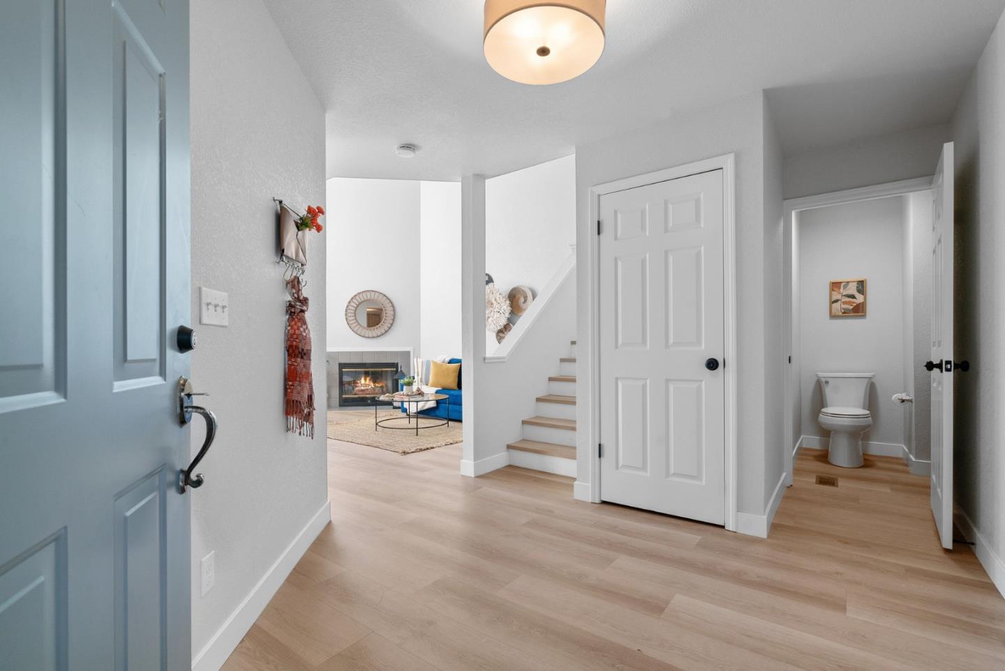 355 Village Creek Road Aptos, CA 95003 - Photo 29 of 41 a view of a livingroom and an empty room