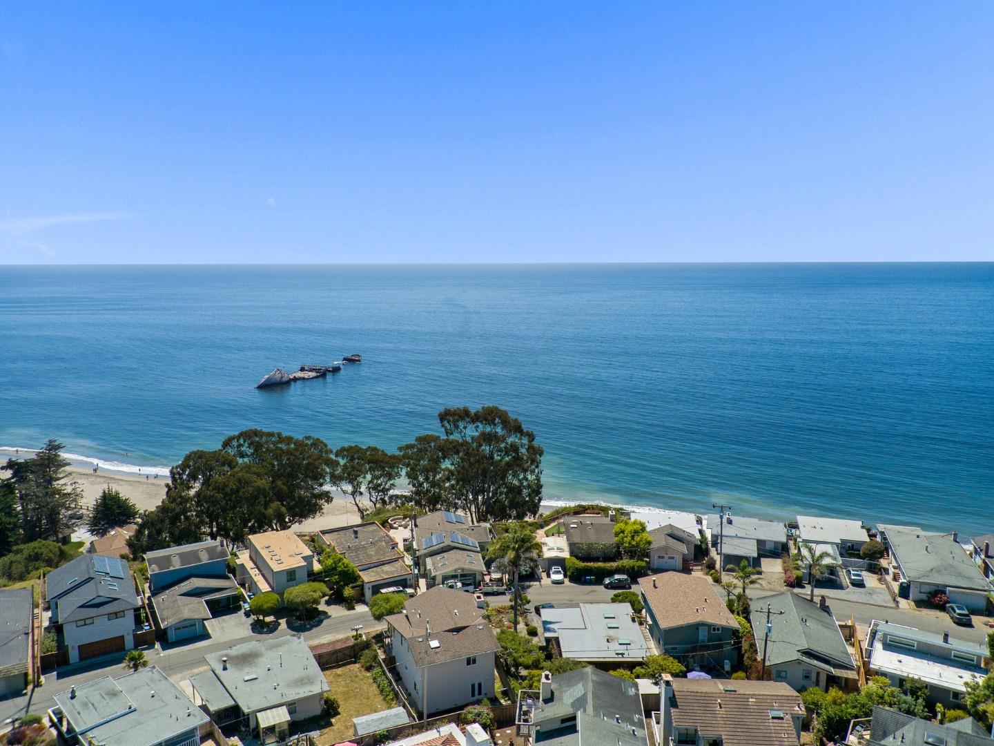 355 Village Creek Road Aptos, CA 95003 - Photo 37 of 41 an aerial view of multiple house