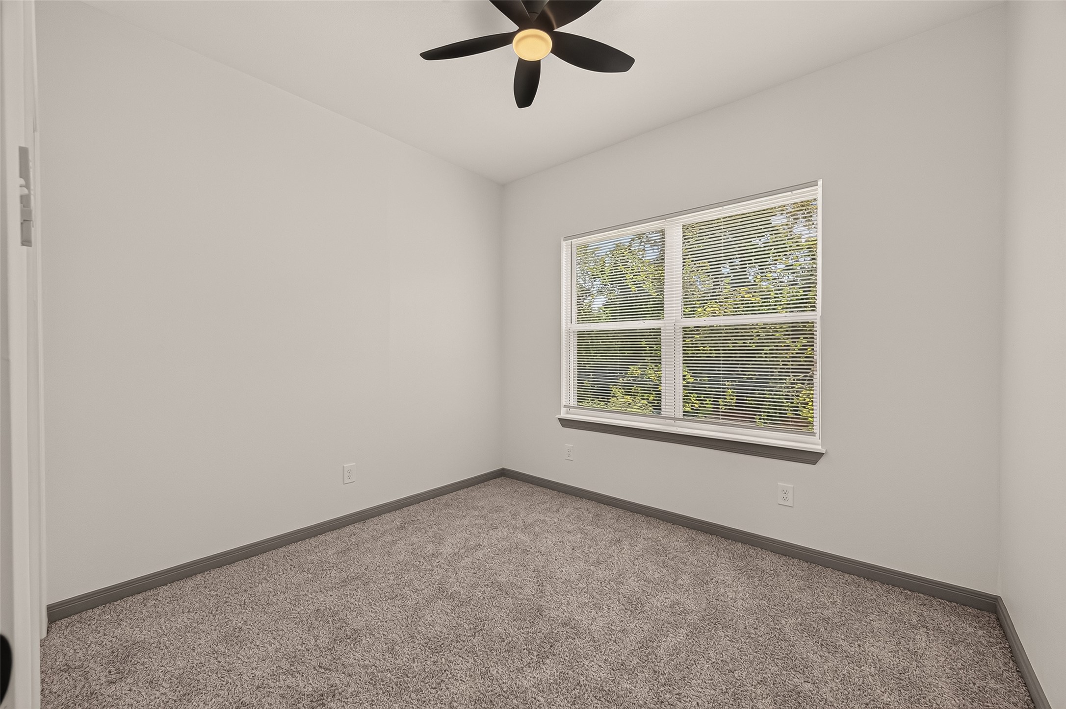 8306 Tidwell Road, Unit B Houston, TX 77028 - Photo 14 of 24