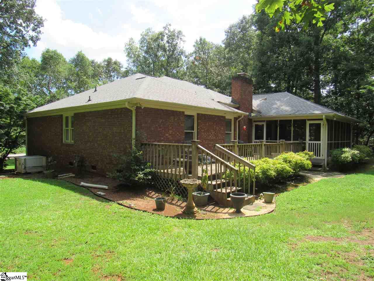 329 North Freeman Road Liberty, SC 29657 - Photo 2 of 10