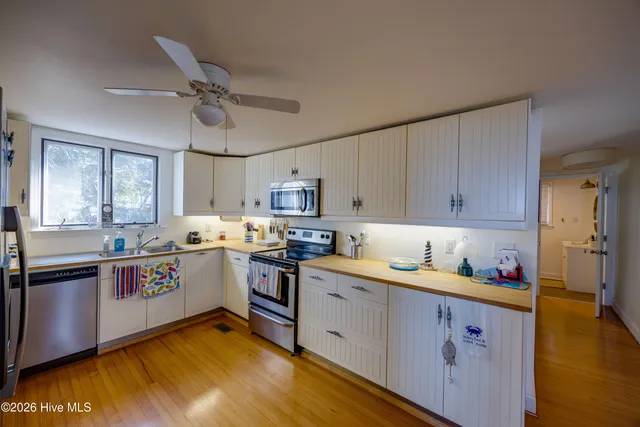 $445,000 | 2995 Hickory Point Road, Aurora, NC 27806