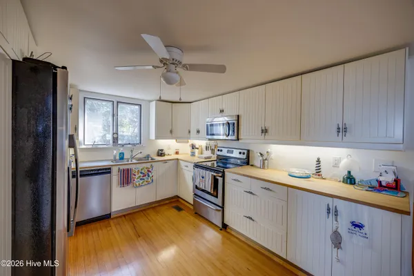 $445,000 | 2995 Hickory Point Road, Aurora, NC 27806