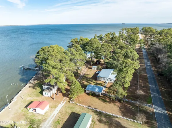 $445,000 | 2995 Hickory Point Road, Aurora, NC 27806