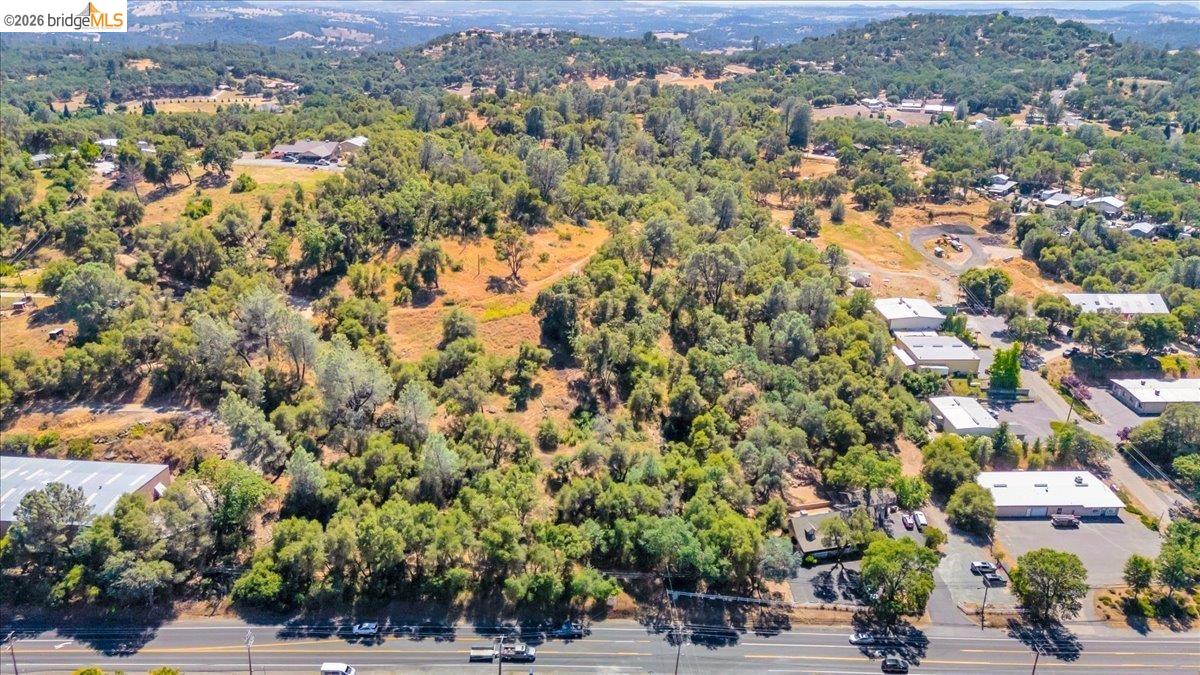 14275 Tuolumne Road Sonora, CA 95370 - Photo 16 of 22