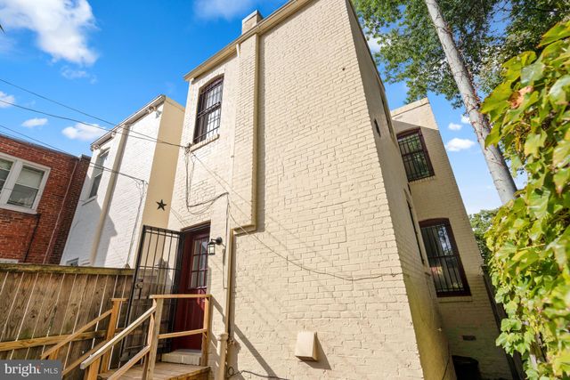 $1,125,000 | 1614 Swann Street Northwest, Washington, DC 20009