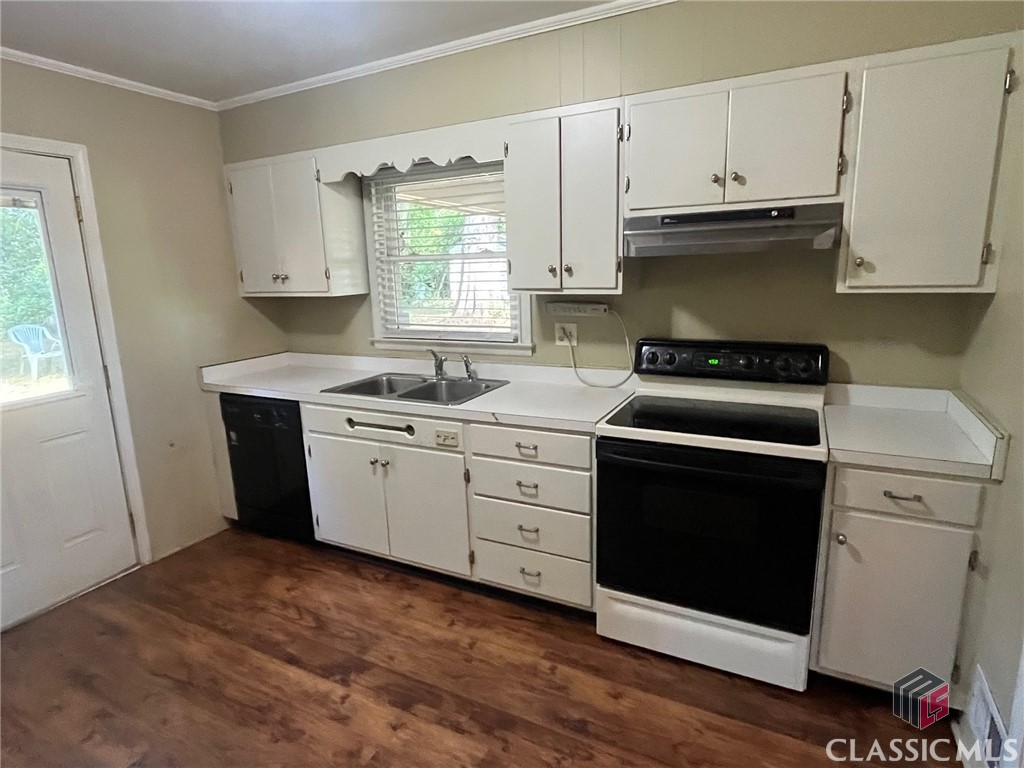 208 Barnes Street Union Point, GA 30669 - Photo 12 of 17 Gallery Image 12