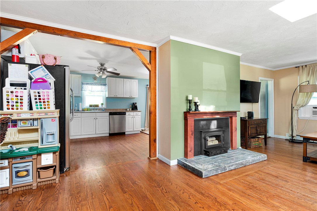 74 Maple Leaf Road Burrillville, RI 02826 - Photo 11 of 26