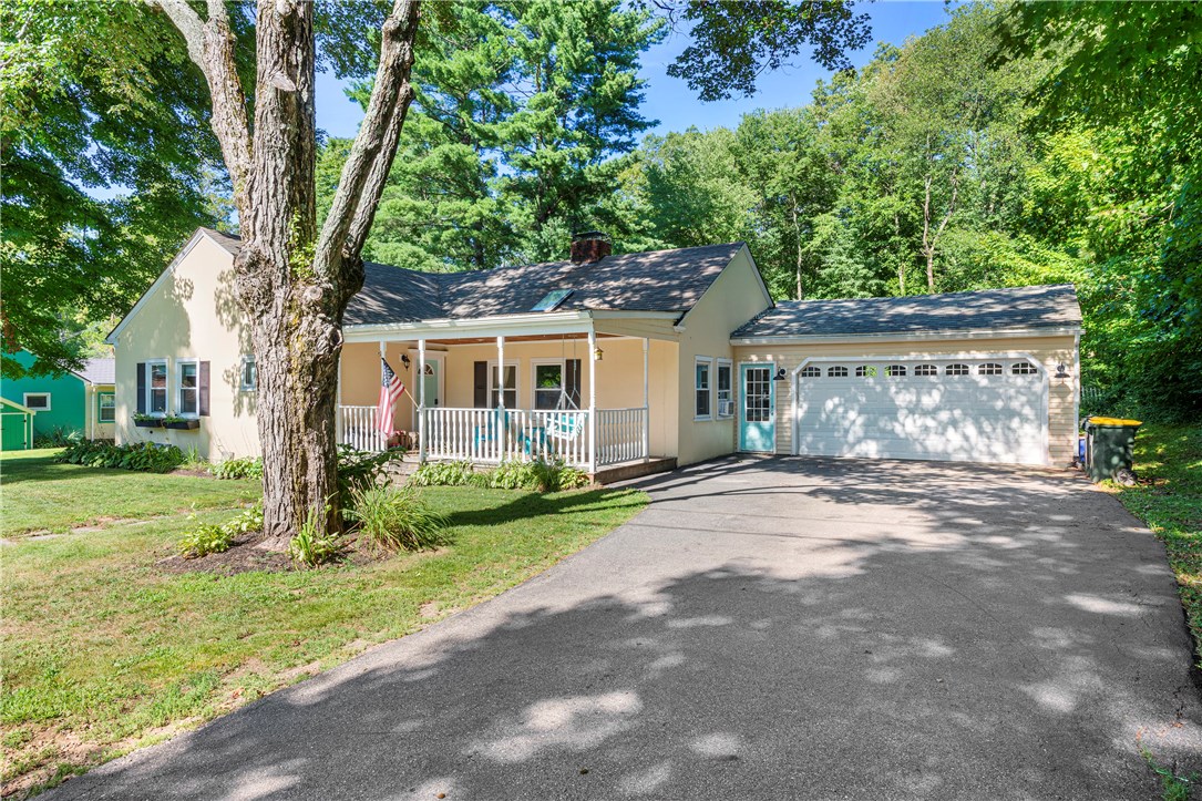 74 Maple Leaf Road Burrillville, RI 02826 - Photo 3 of 26