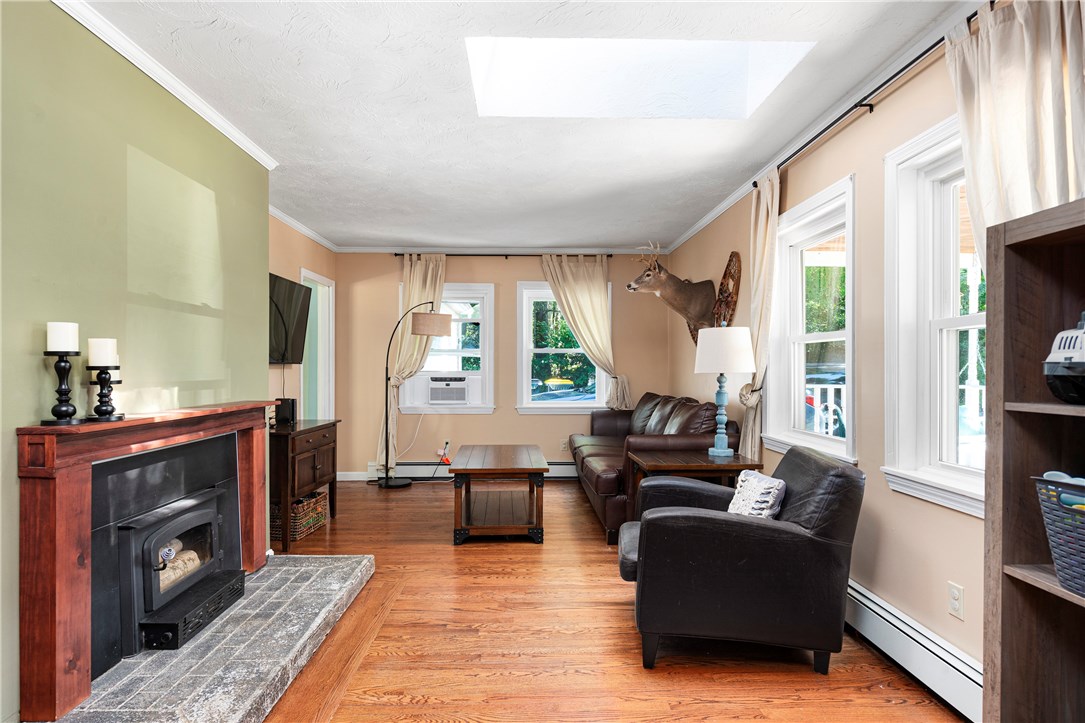 74 Maple Leaf Road Burrillville, RI 02826 - Photo 8 of 26