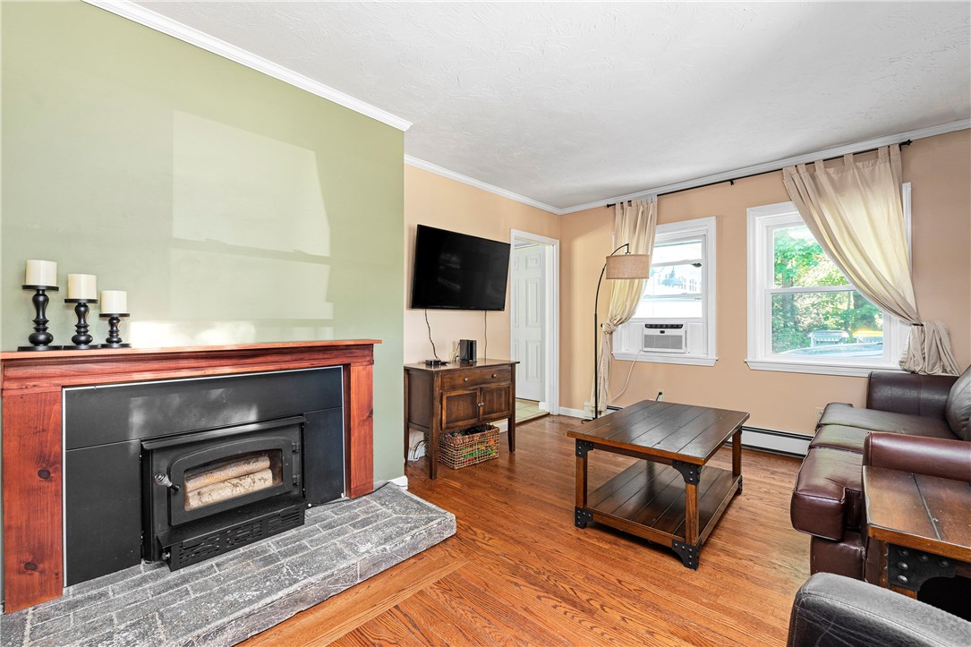 74 Maple Leaf Road Burrillville, RI 02826 - Photo 9 of 26