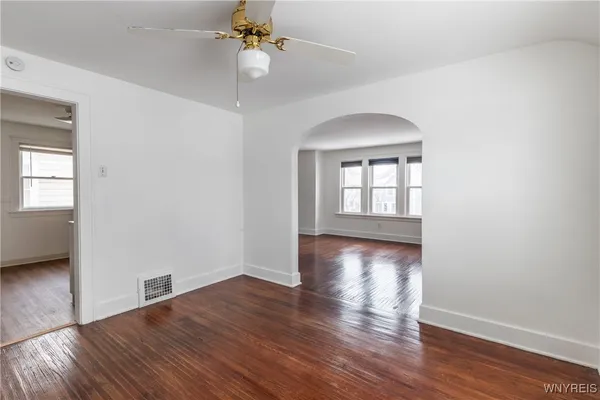 $1,600 | 189 Hamilton Drive, Unit 2, Amherst, NY 14226