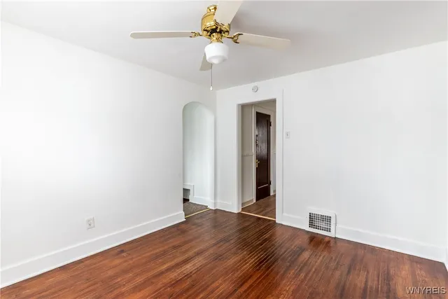 $1,600 | 189 Hamilton Drive, Unit 2, Amherst, NY 14226