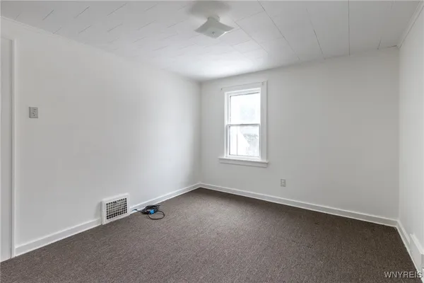 $1,600 | 189 Hamilton Drive, Unit 2, Amherst, NY 14226