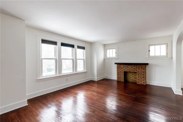 $1,600 | 189 Hamilton Drive, Unit 2, Amherst, NY 14226