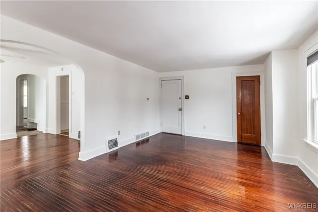 $1,600 | 189 Hamilton Drive, Unit 2, Amherst, NY 14226