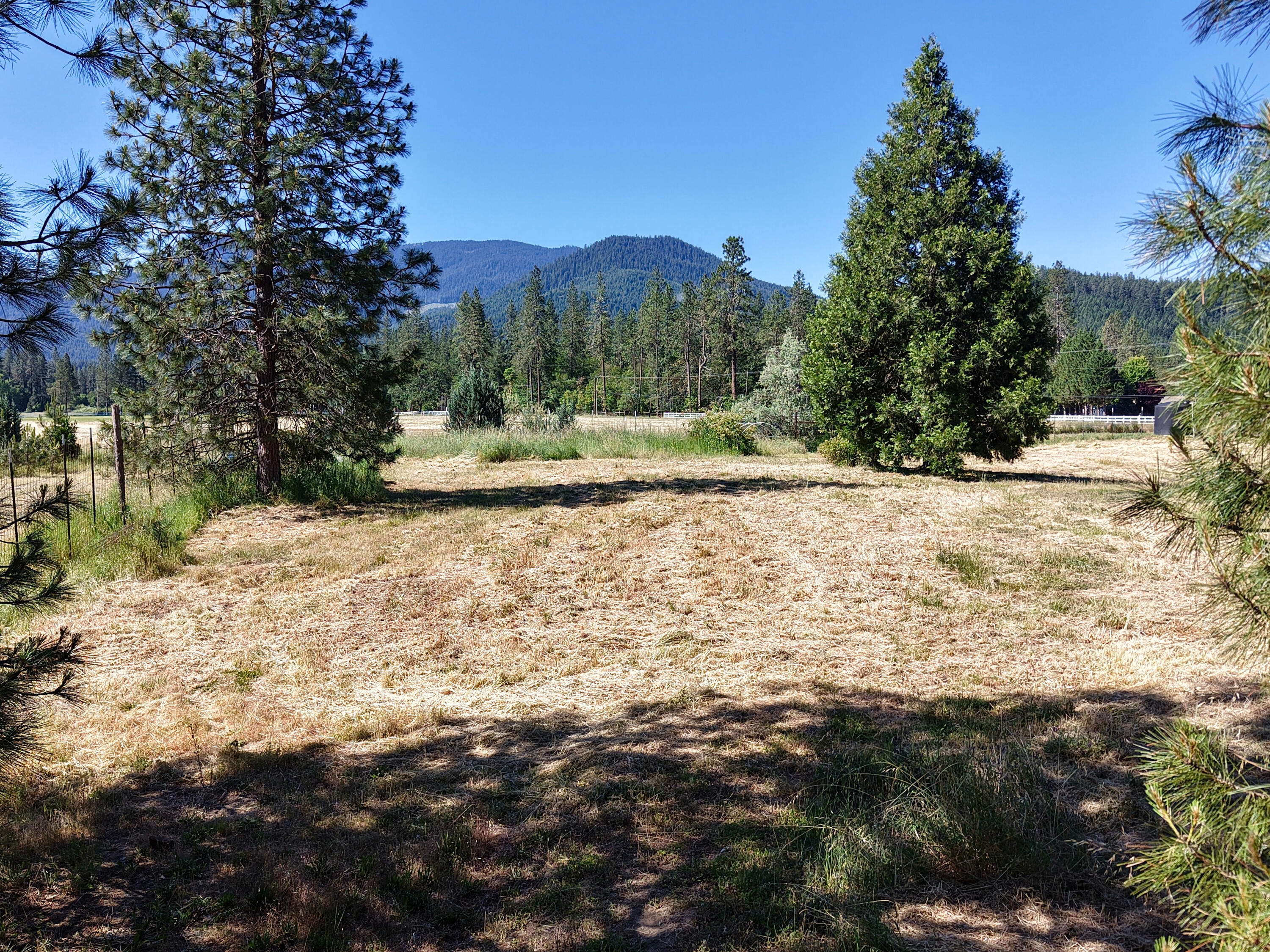 1135 East Fork Road Williams, OR 97544 - Photo 49 of 80 Gallery Image 49