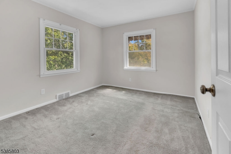 2005 Nassau Drive Spring Lake, NJ 07762 - Photo 11 of 32