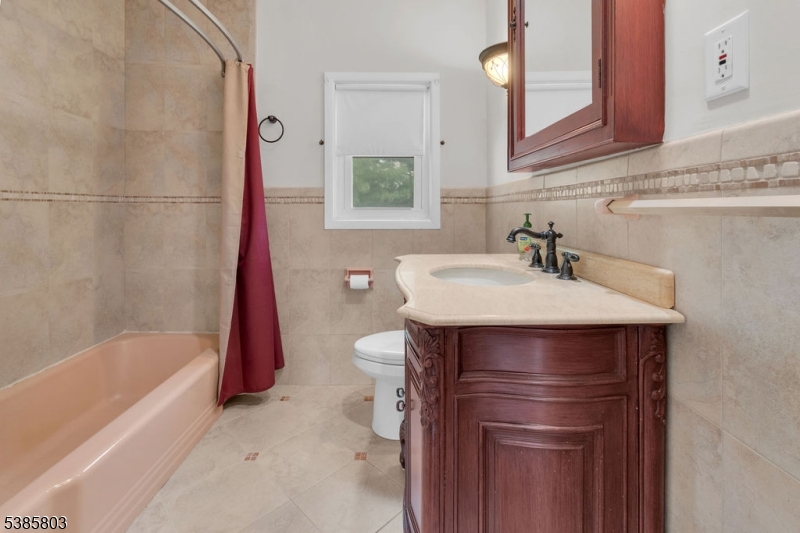 2005 Nassau Drive Spring Lake, NJ 07762 - Photo 13 of 32